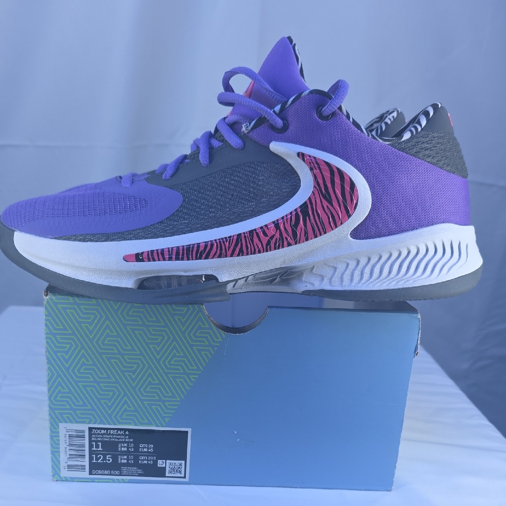 Nike ZOOM FREAK 4, in Purple and Gray Athletic Sneakers